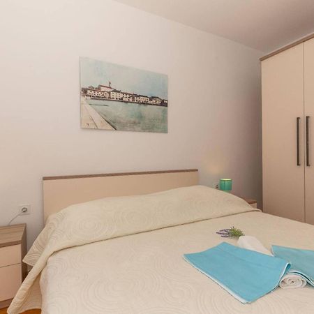 Three Bedroom Apartment In Biograd Biograd Na Moru Extérieur photo