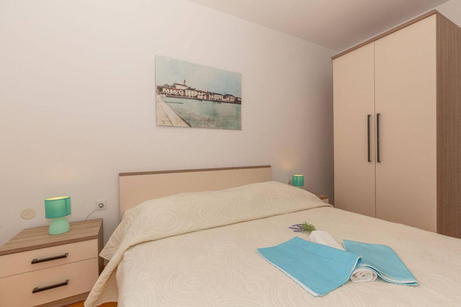 Three Bedroom Apartment In Biograd Biograd Na Moru Extérieur photo