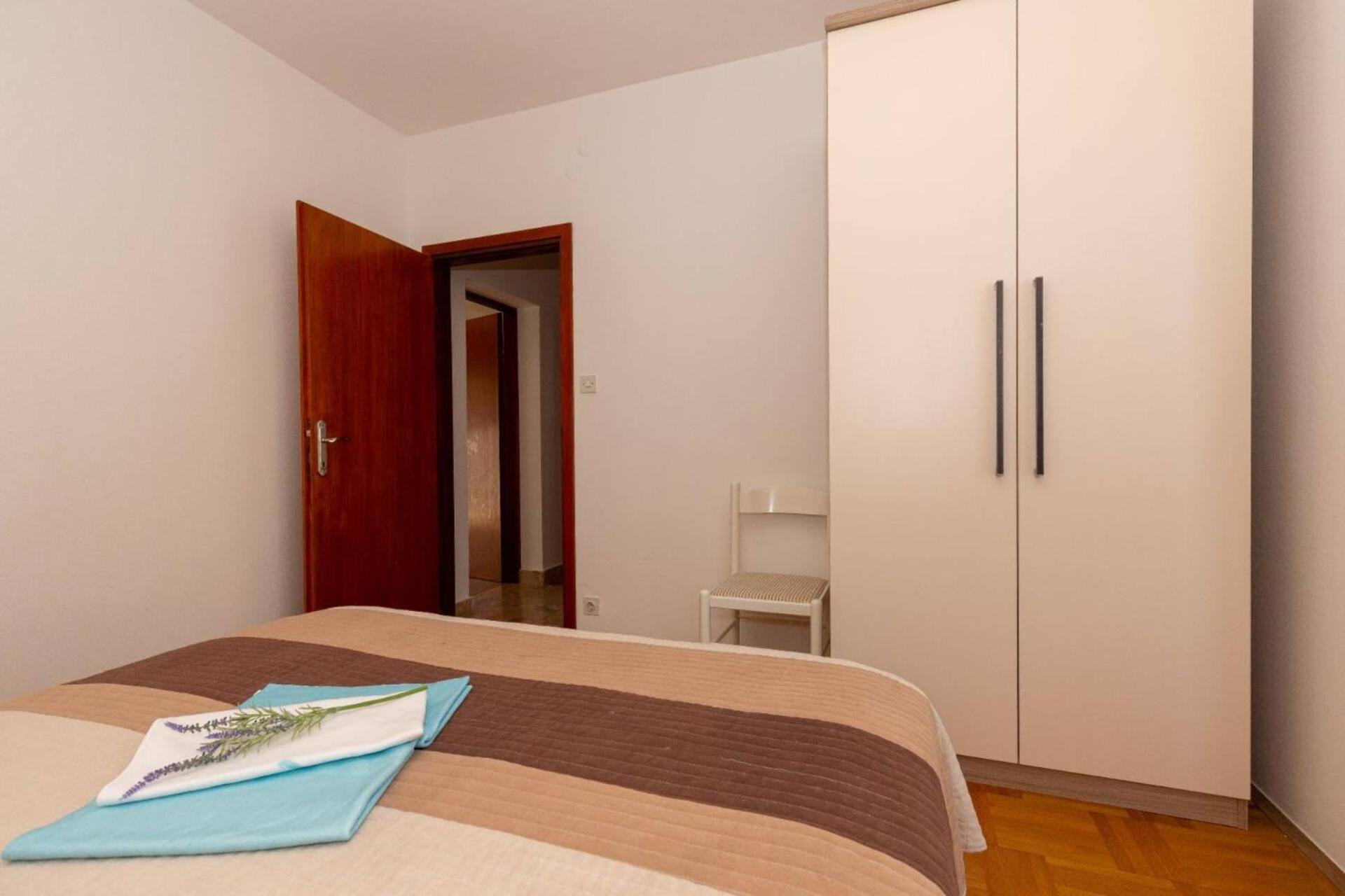 Three Bedroom Apartment In Biograd Biograd Na Moru Extérieur photo