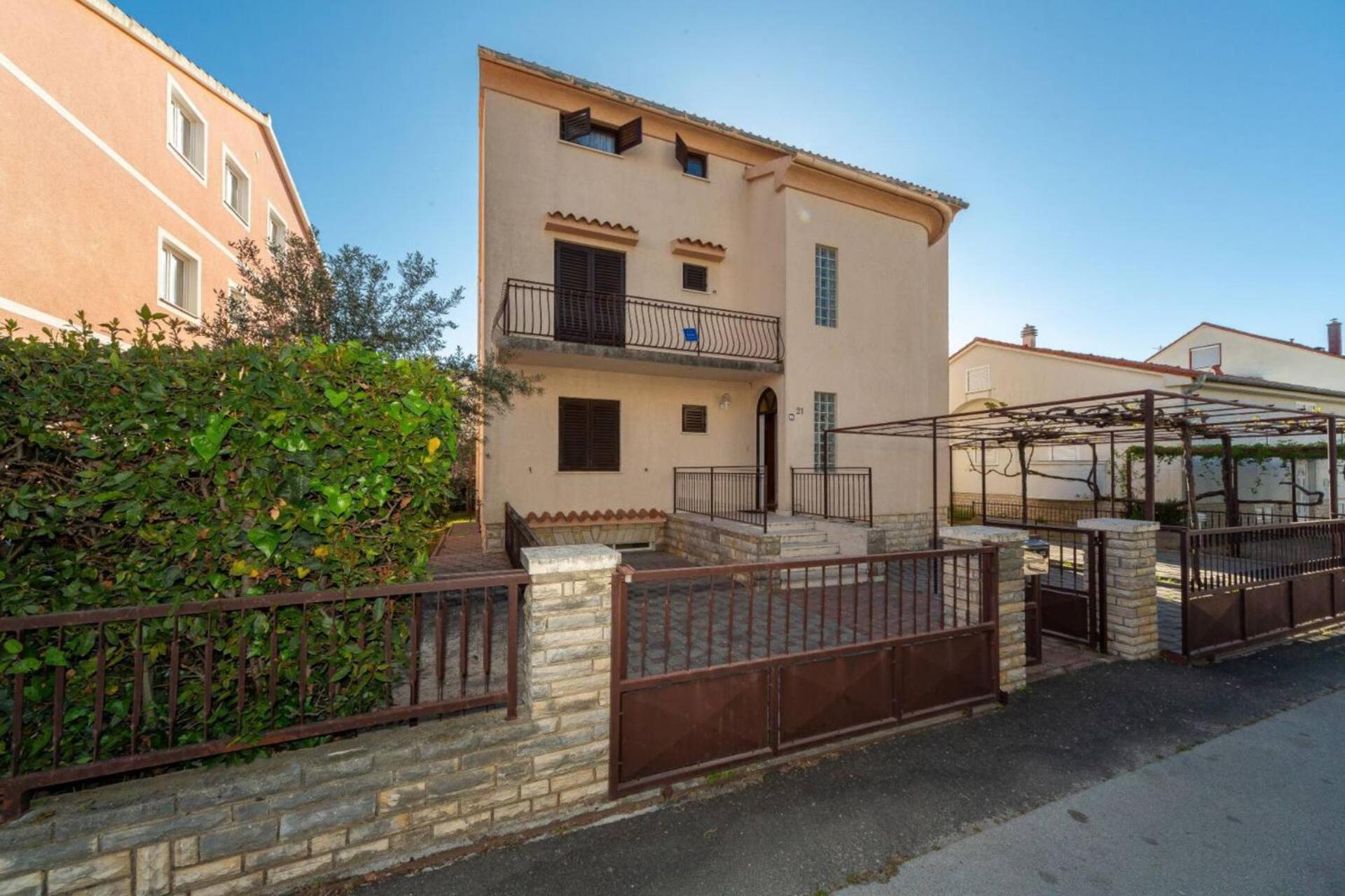 Three Bedroom Apartment In Biograd Biograd Na Moru Extérieur photo