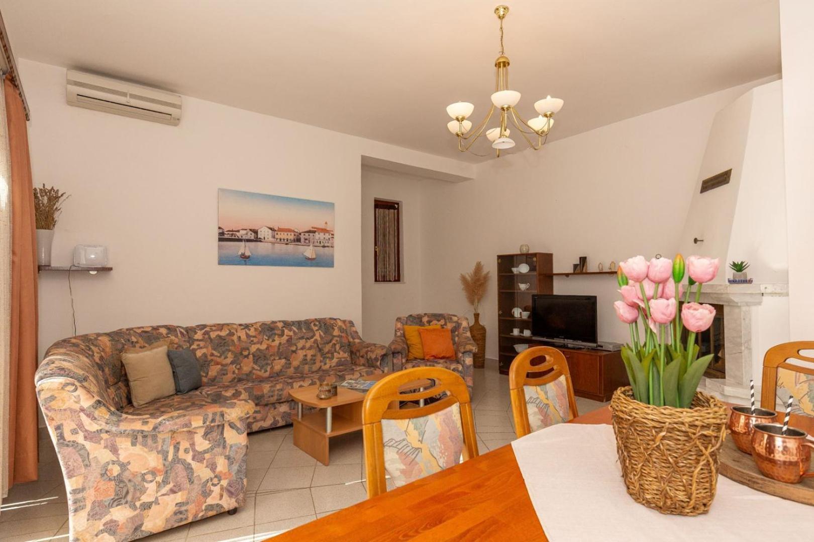 Three Bedroom Apartment In Biograd Biograd Na Moru Extérieur photo